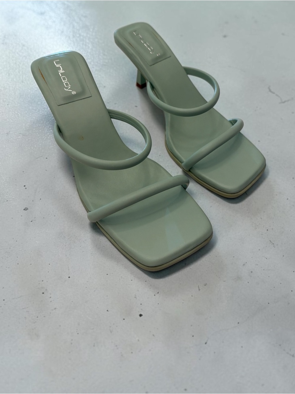 Unlady Mint Green Double-Strap Square-Toe Heeled Sandals